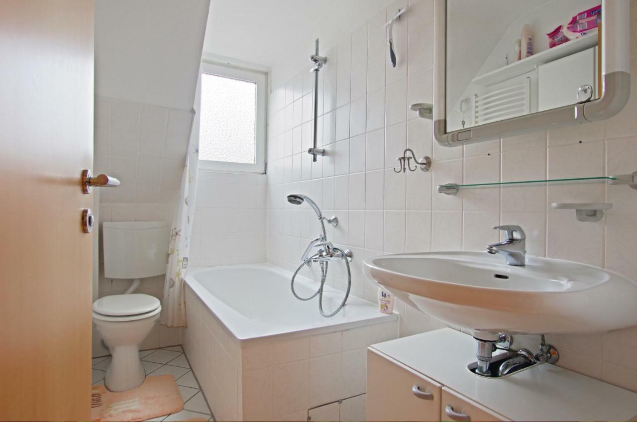 Private Rooms Near Exhibition Center 하노버 외부 사진