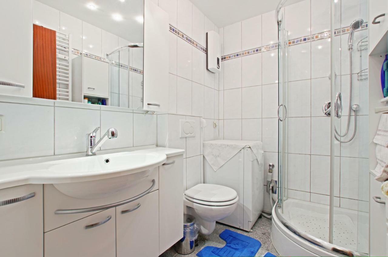 Private Rooms Near Exhibition Center 하노버 외부 사진